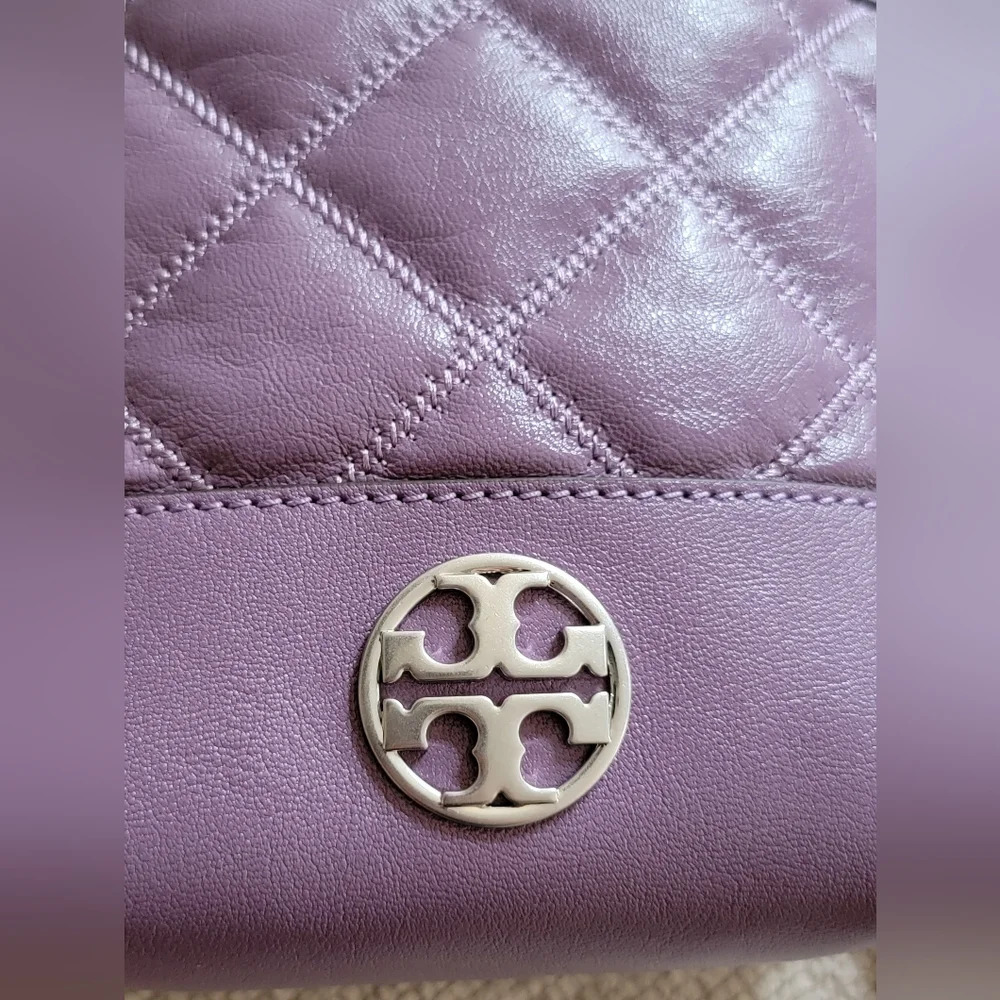 Tory Burch Willa Mini Bucket Bag NWT - Picture 4 of 15